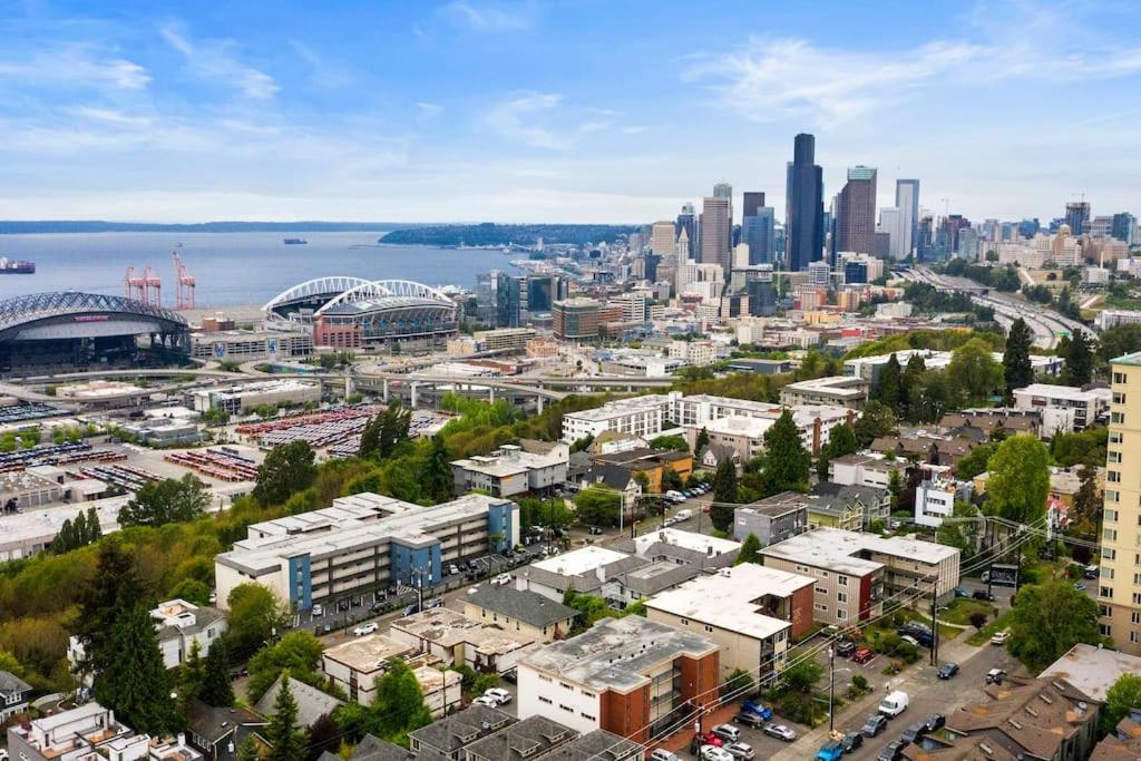 Epicurean Remodel In Central Location. Seattle Exterior photo